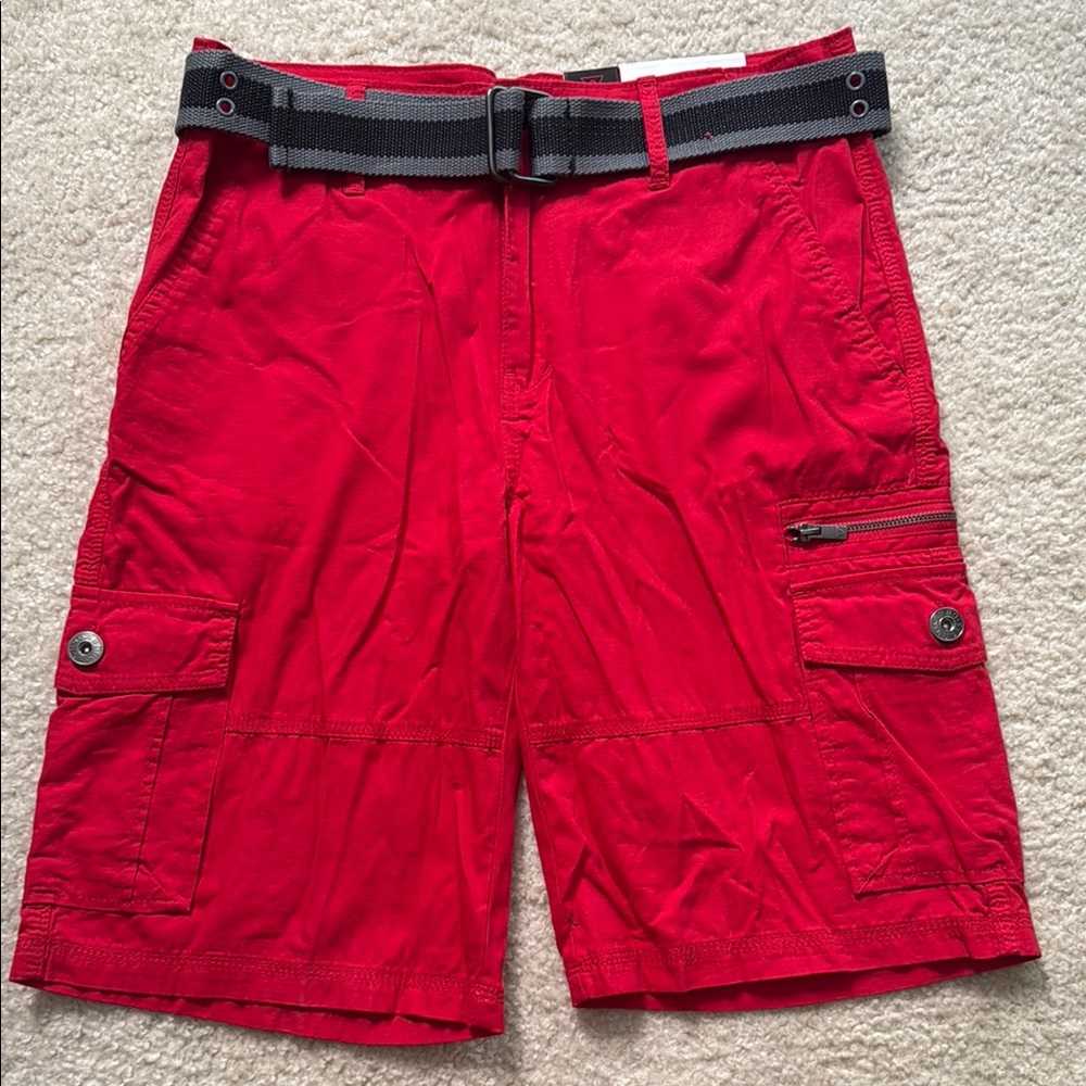 NWT Men’s Guess Red Cargo Shorts with Relaxed Fit - Size 31